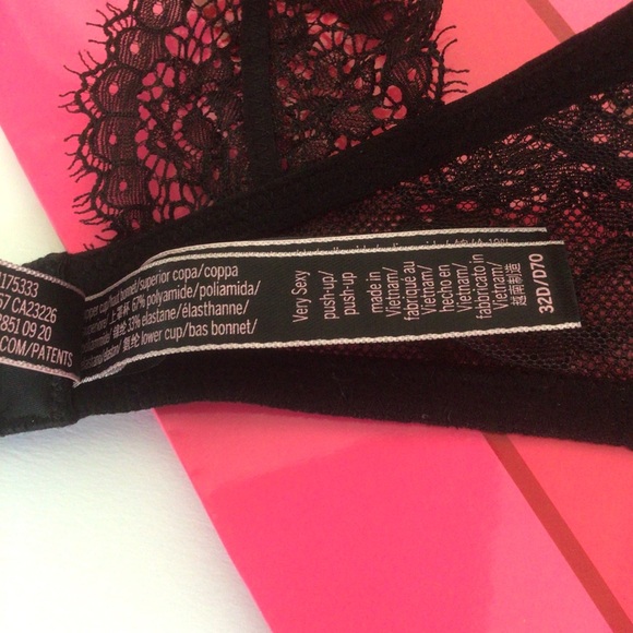 VICTORIAS SECRET VERY SEXY PUSH UP BRA BLACK SATIN AND LACE SIZE 32D - Picture 16 of 16